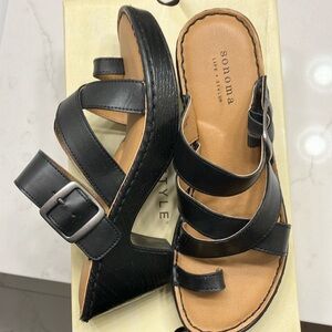 Woman’s Sandles